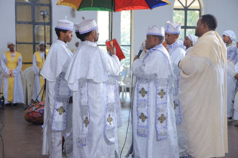 የ2018ዓ.ም የሰንበት ትምህርት ቤቶች የ12ኛ ክፍል ተማሪዎች የምረቃ መርሐ ግብር ተከናወነ።